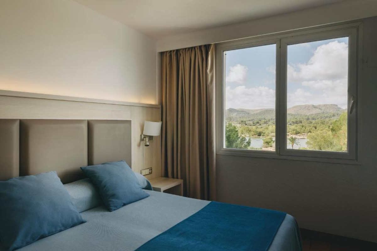 Ivory Playa Aparthotel
