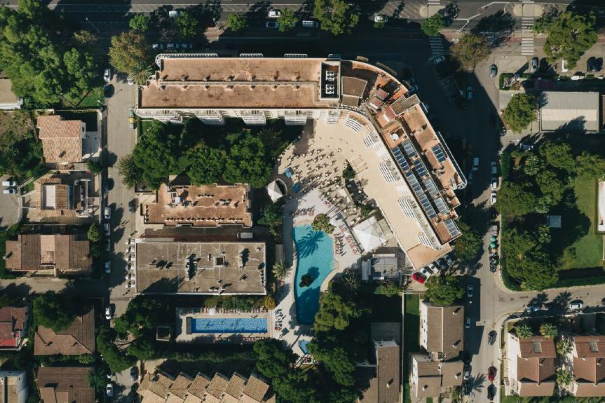 Ivory Playa Aparthotel