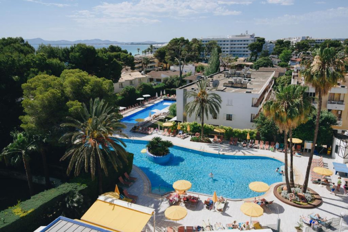 Ivory Playa Aparthotel