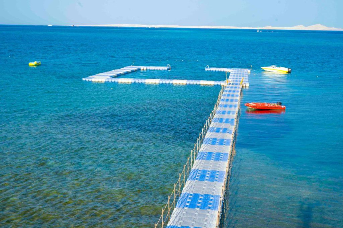 Ivy Cyrene Island Aqua Park Resort (ex Cyrene Island Hotel)