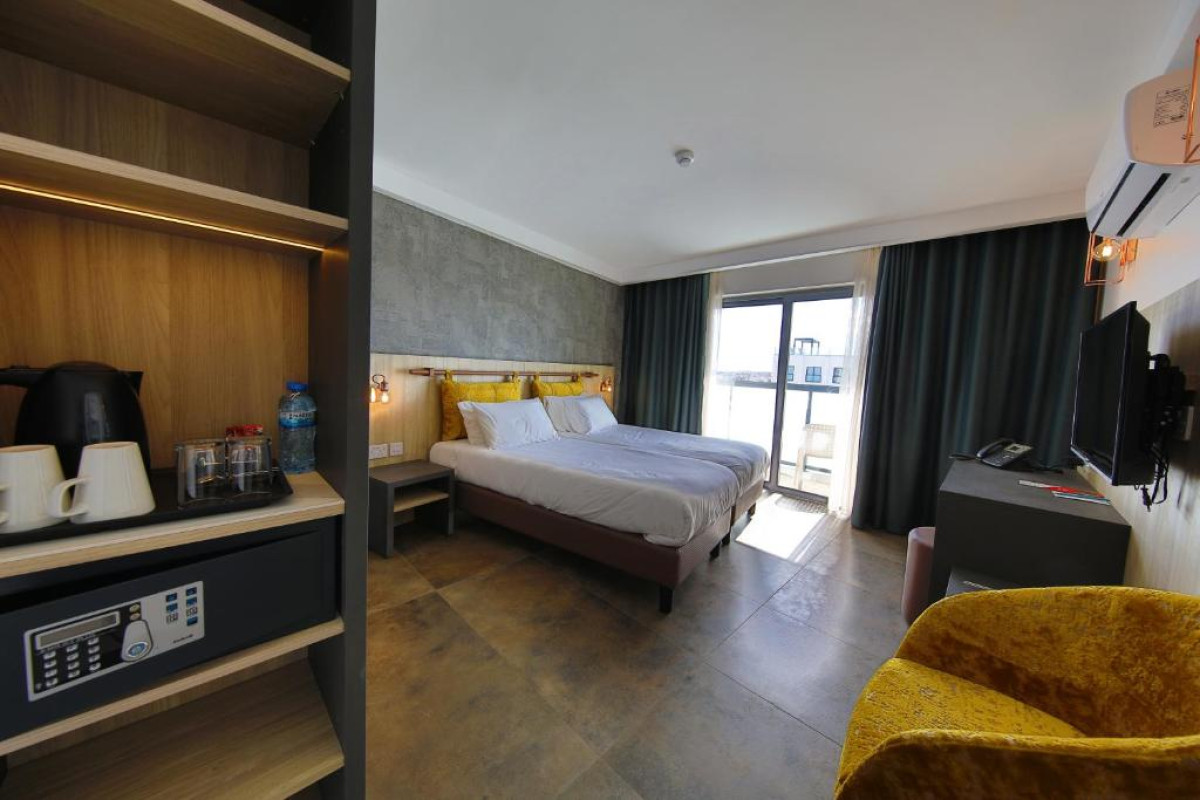 Ivy Hotel