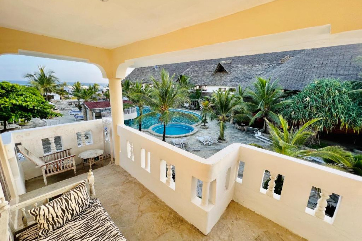 Jacaranda Beach Resort