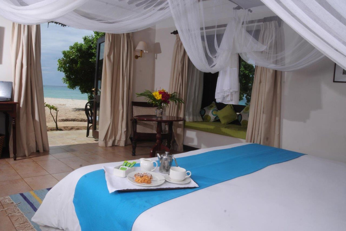 JACARANDA INDIAN OCEAN BEACH RESORT