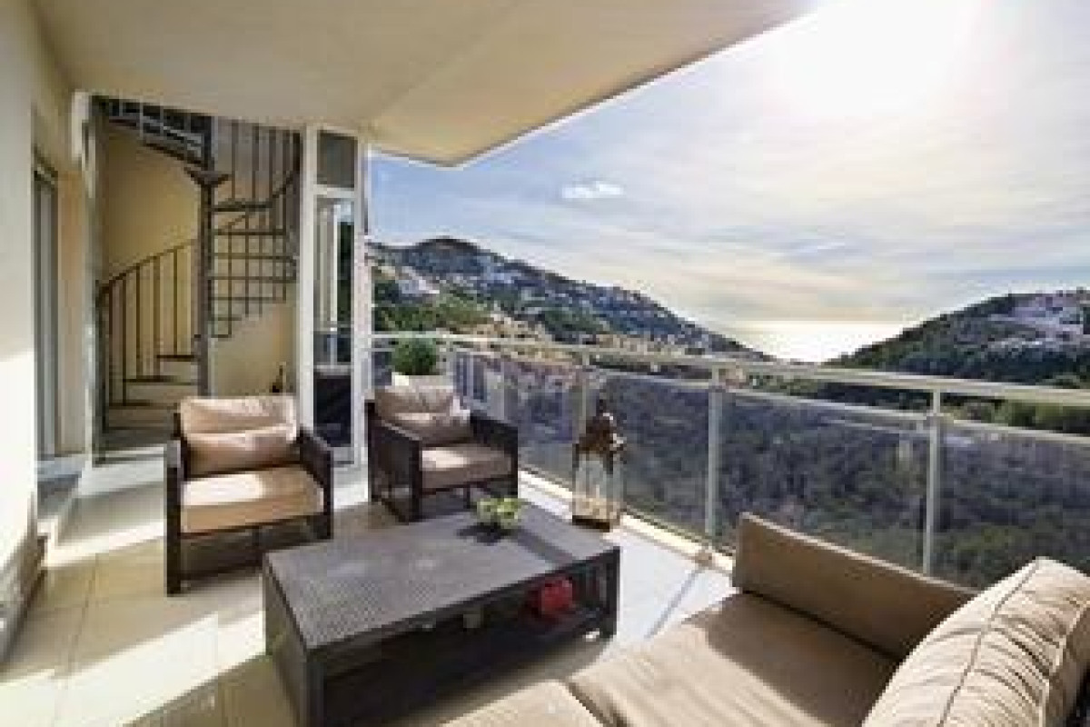 Jardines - Two Bedroom No.2