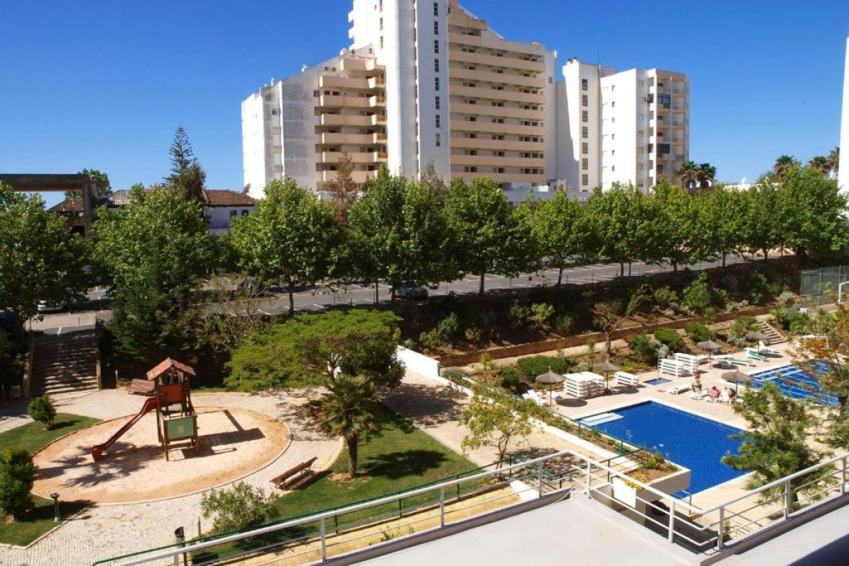 Apartamentos Jardins Da Rocha