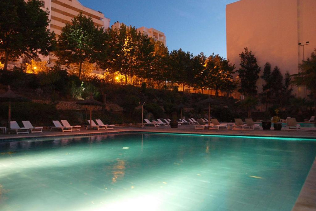 Apartamentos Jardins Da Rocha