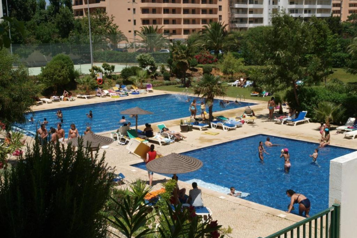Apartamentos Jardins Da Rocha