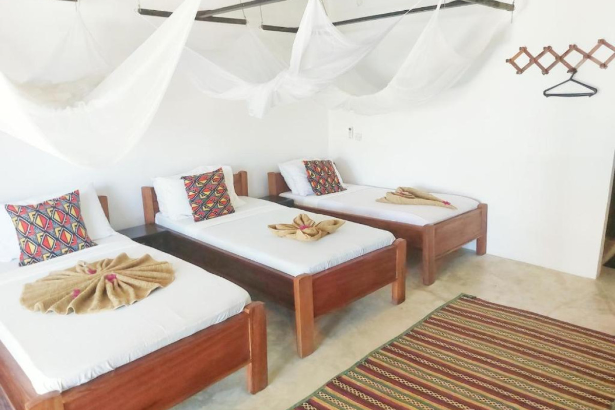 Jaribu Beach Hotel