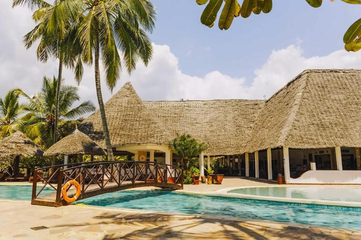 Jaz Adonia Beach Resort (Ex. Uroa Bay Beach Resort)