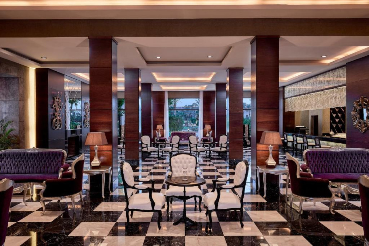 Jaz Crystal, Almaza Bay