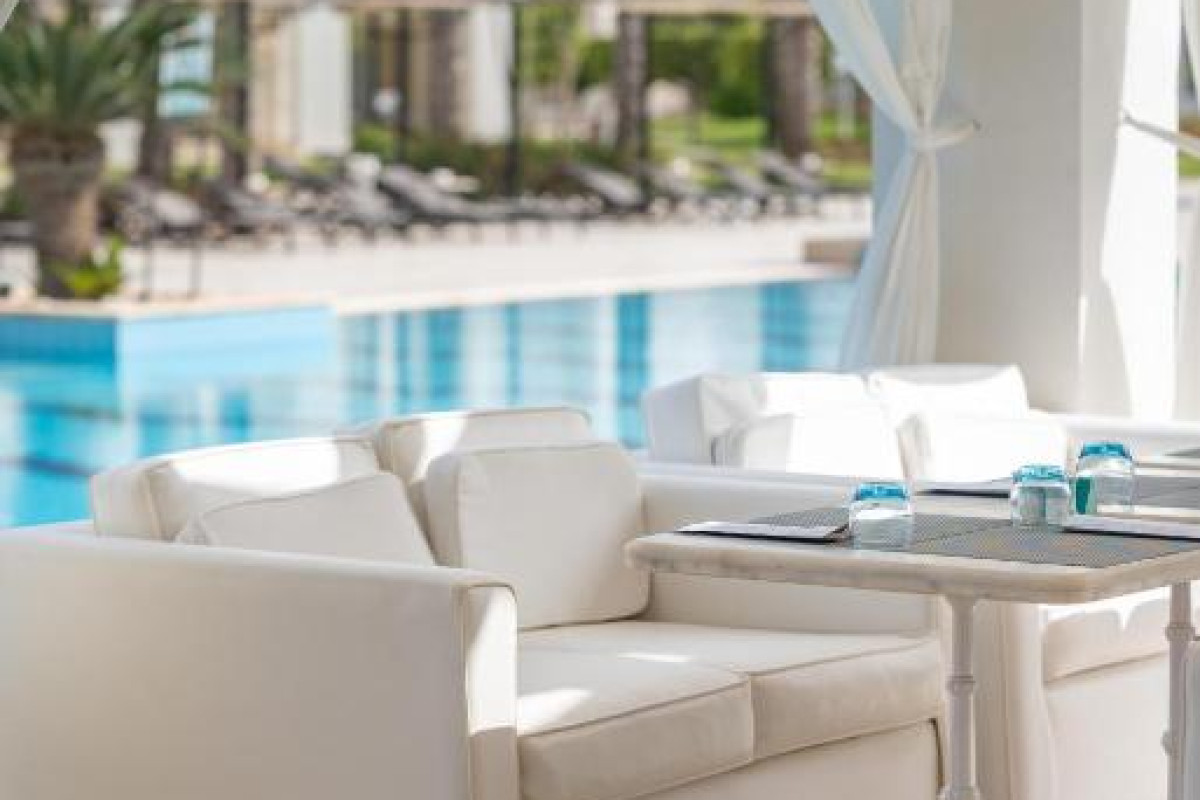 Jaz Elite Crystal Resort