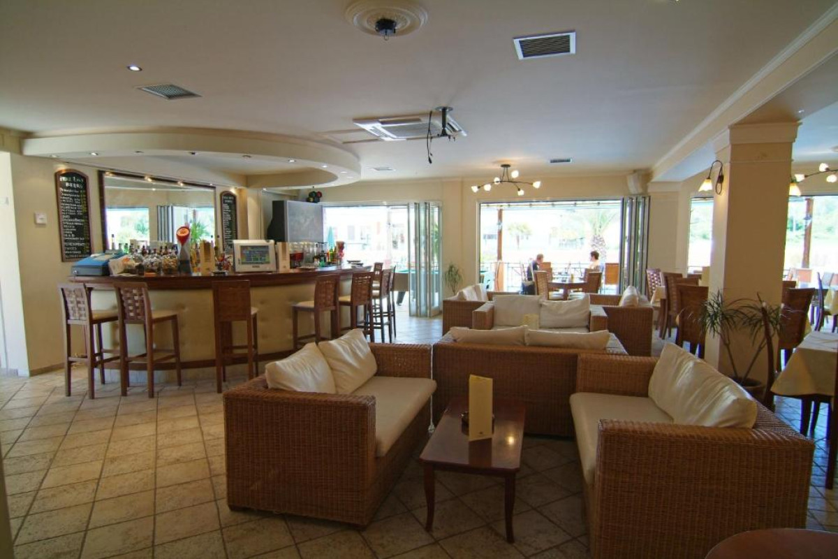 Joy Life Hotel