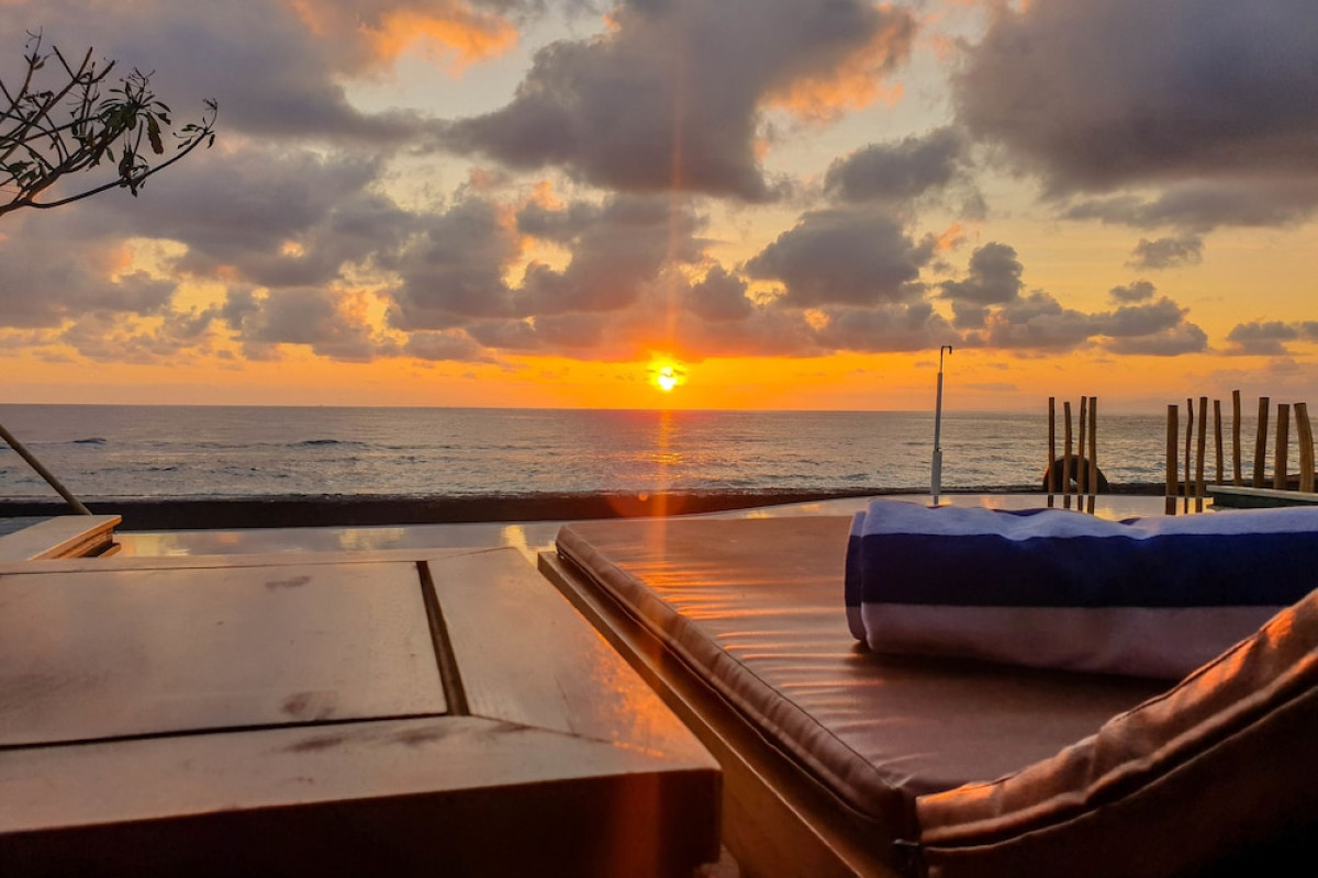 Juan Beach Bungalow