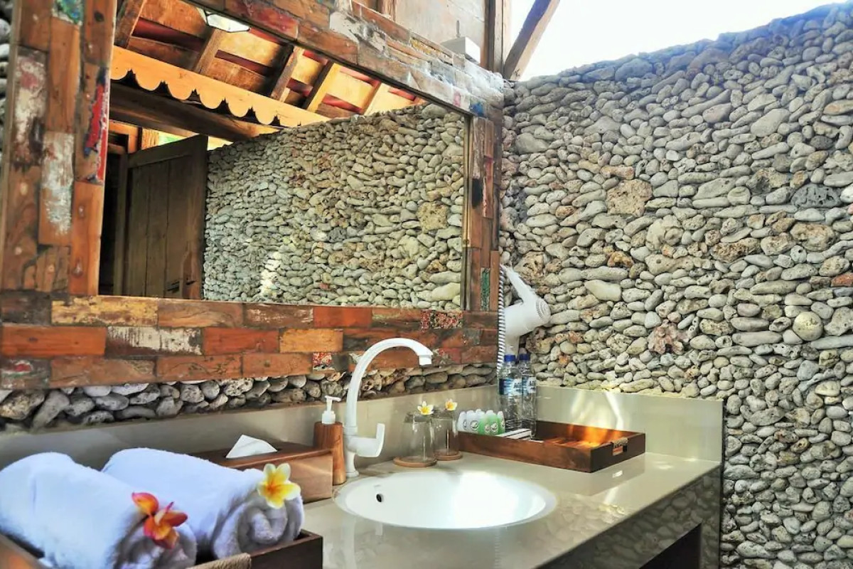 Jukung Cottage Beach Bar And Restaurant