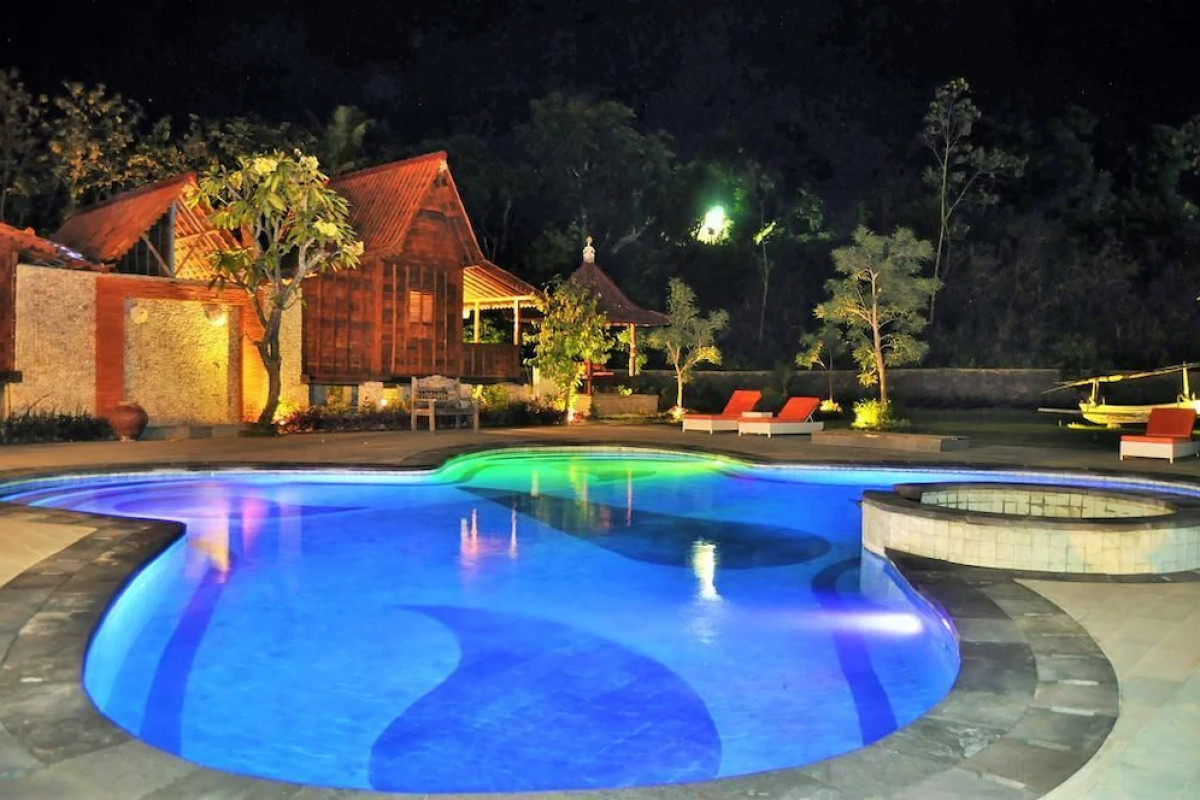 Jukung Cottage Beach Bar And Restaurant
