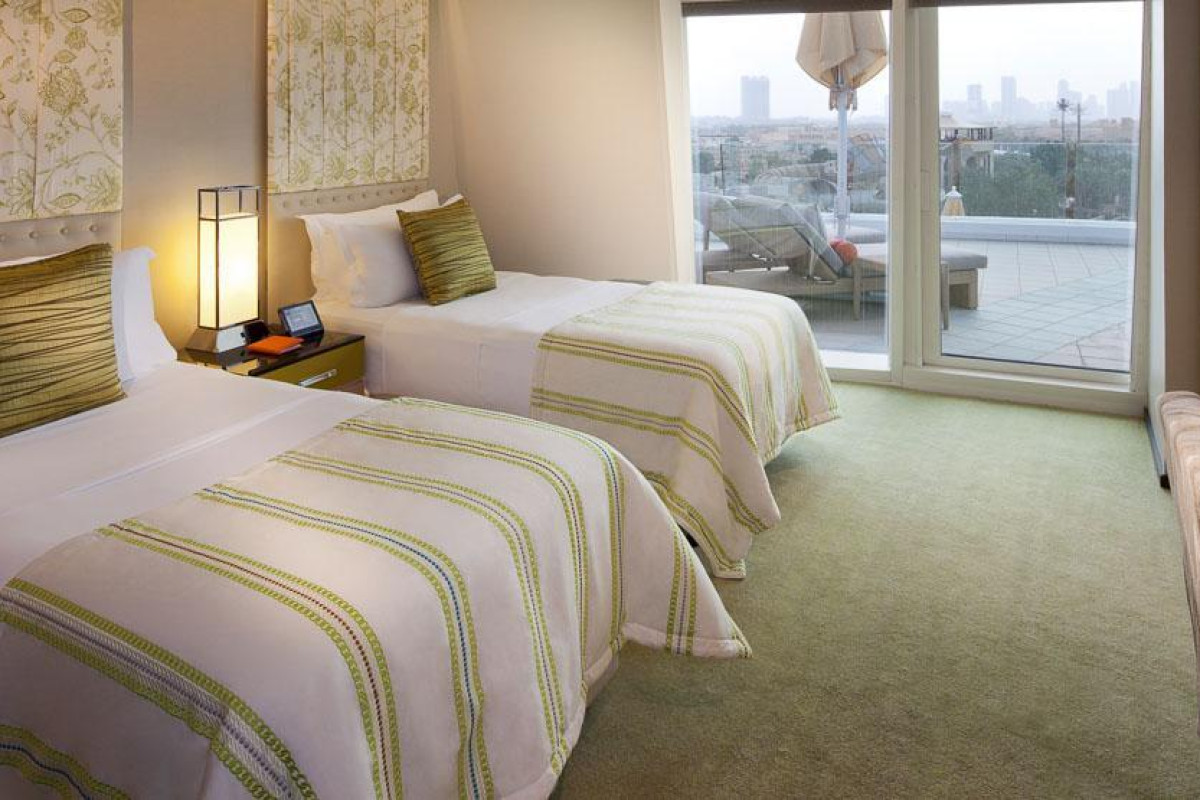 JUMEIRAH BEACH HOTEL DUBAI
