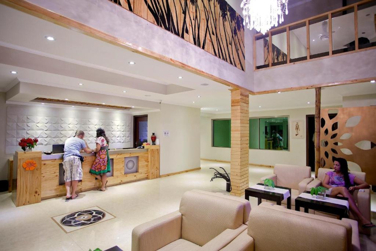 Hotel Kaani Beach