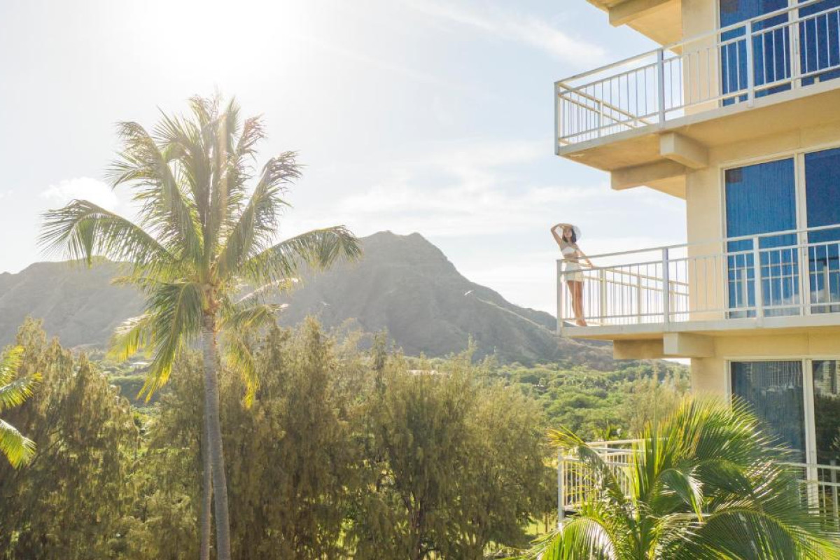 Kaimana Beach Hotel