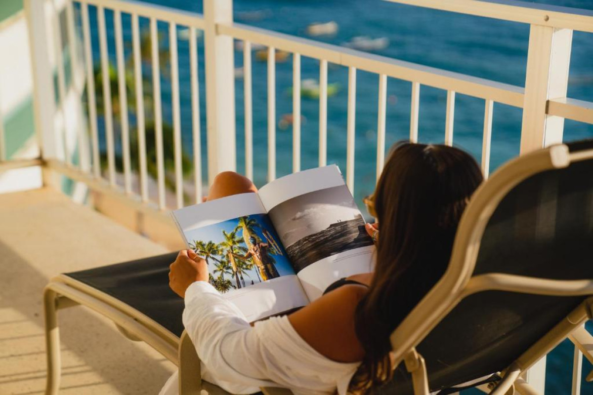 Kaimana Beach Hotel