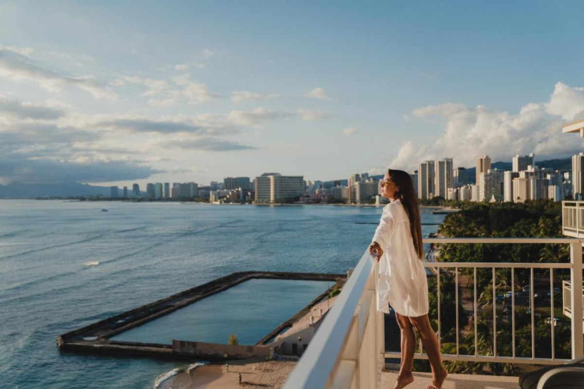 Kaimana Beach Hotel