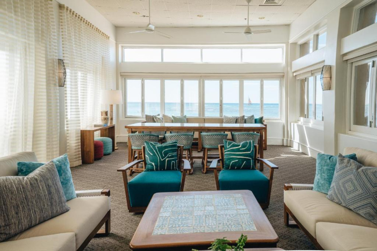 Kaimana Beach Hotel