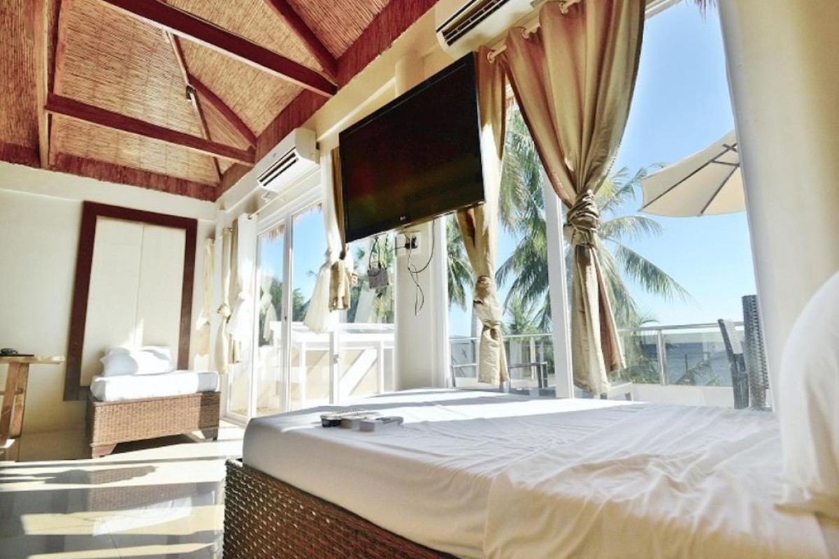 Kaiyana Boracay Beach Resort