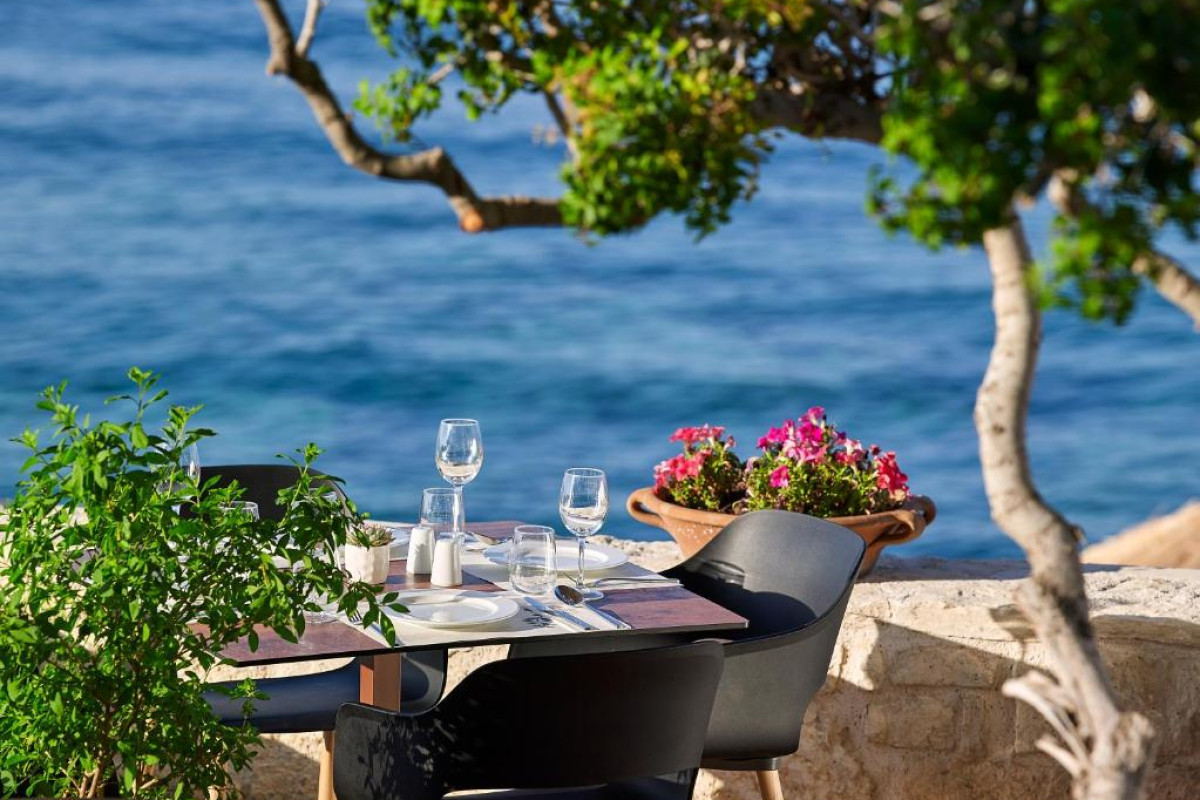 Kakkos Beach Hotel - Adults Only