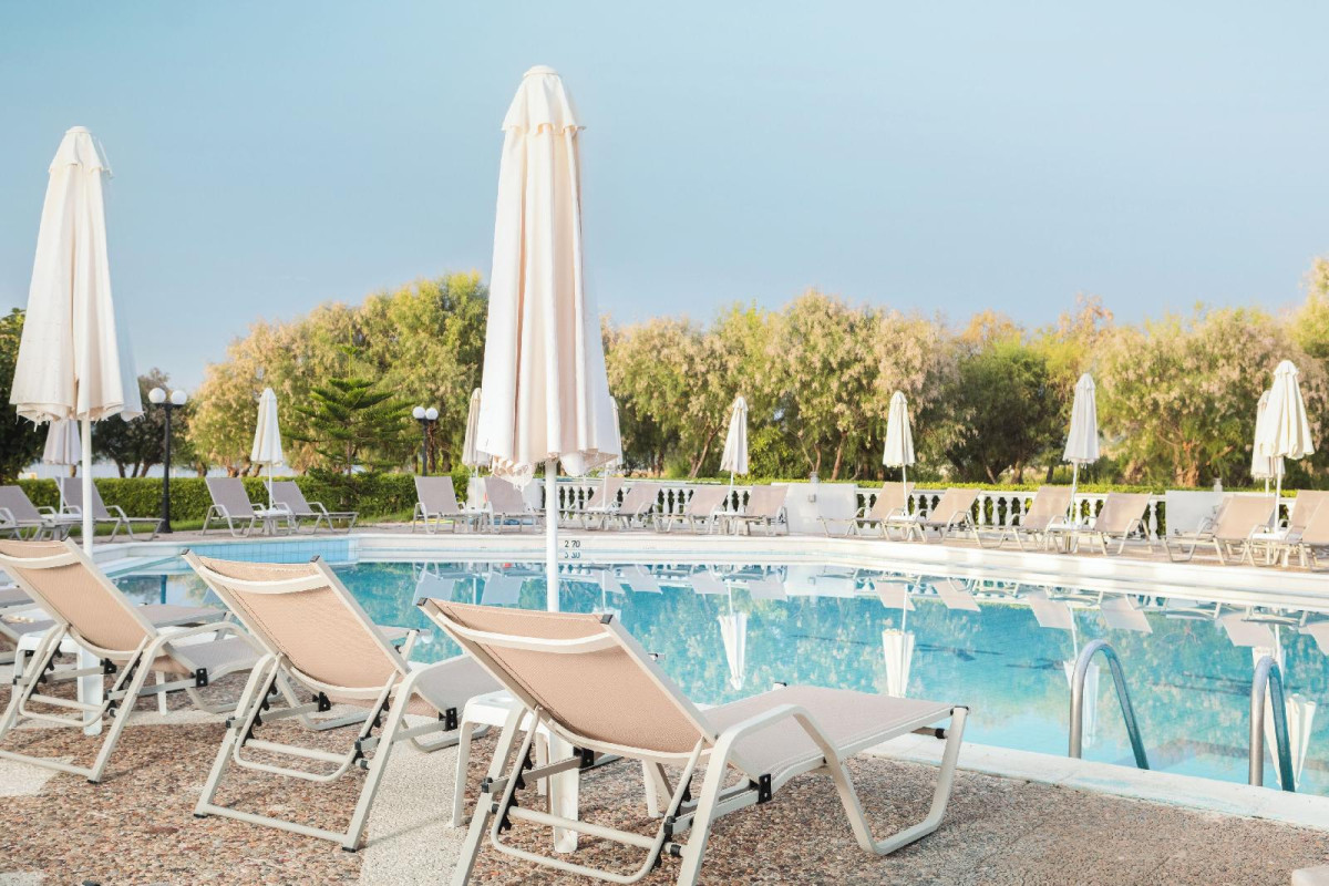 KALAMAKI BEACH HOTEL, ZAKYNTHOS ISLAND
