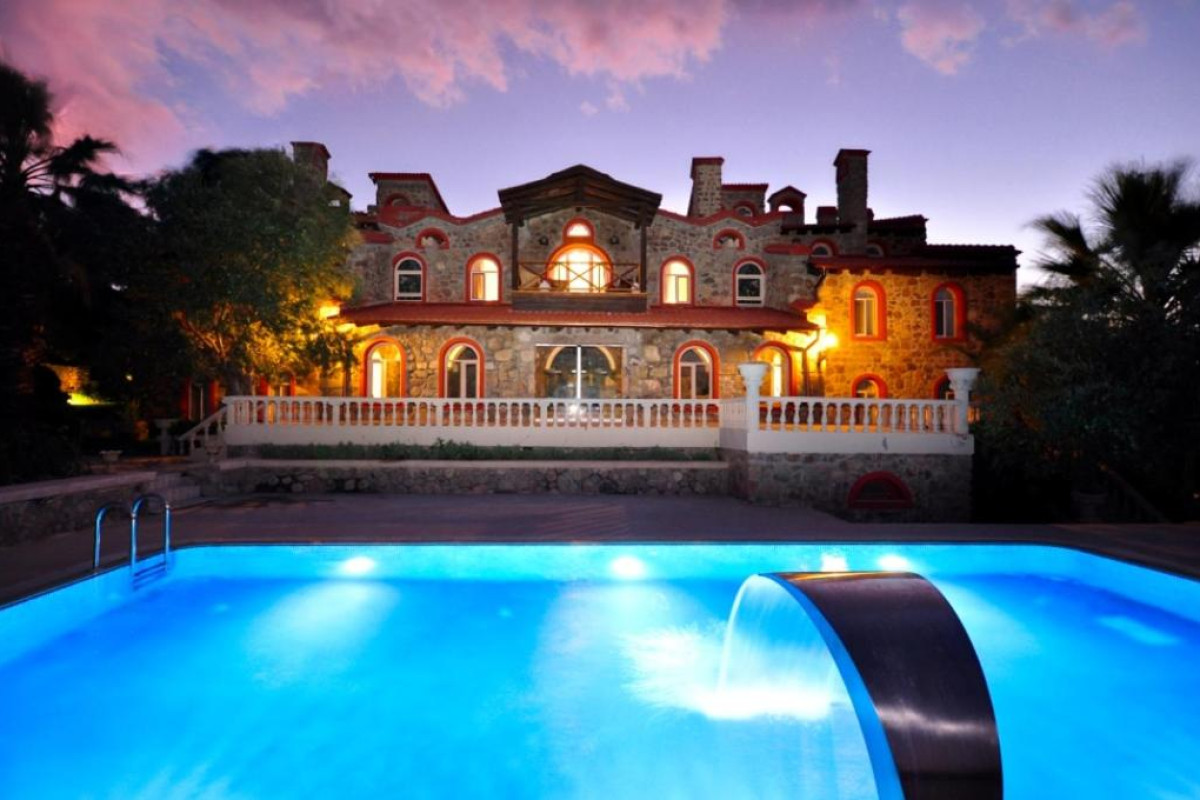 Kalem Adasi & Oliviera Resort Hotel