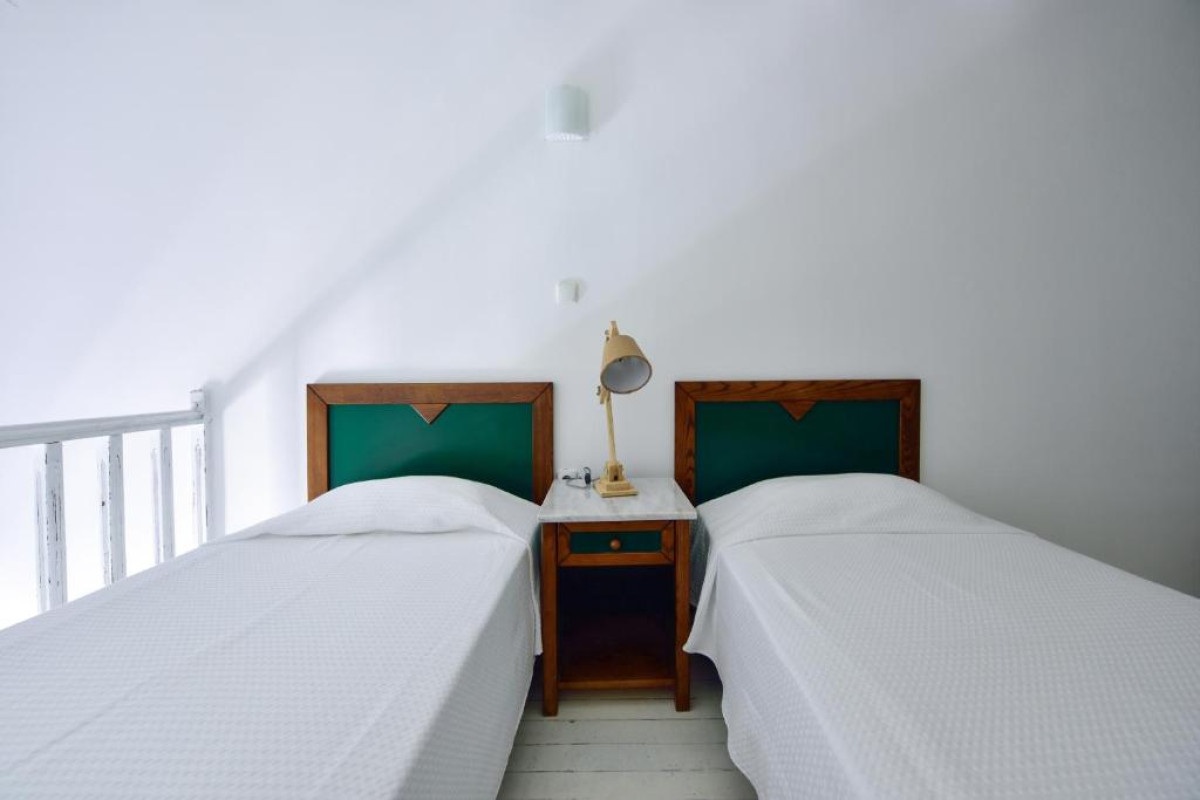KALIDON BEACH HOTEL