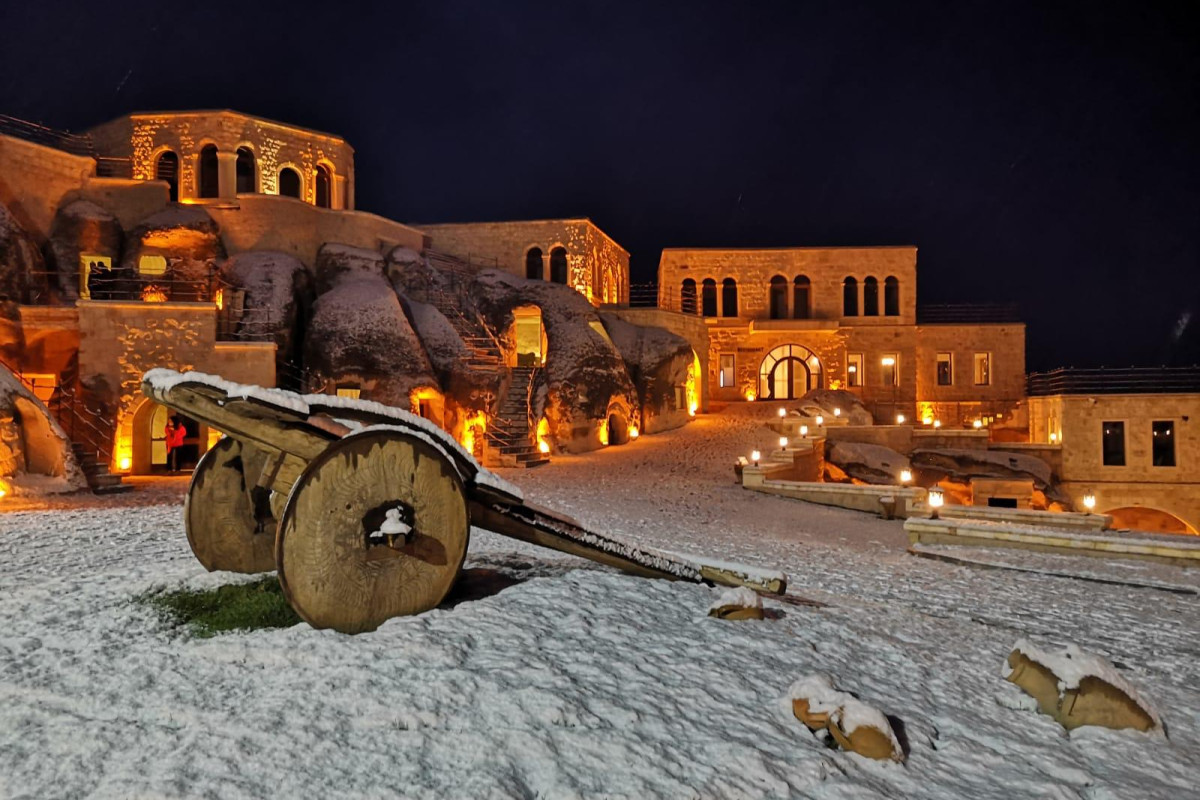 Kalsedon Cave Suites
