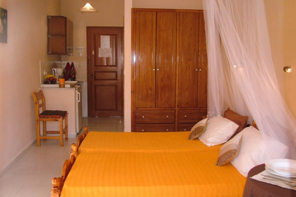 Kalypso Studios and Apartments