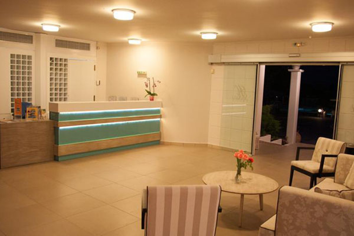Kanali Beach Hotel