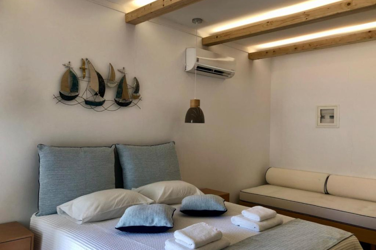 Karidis Hotel