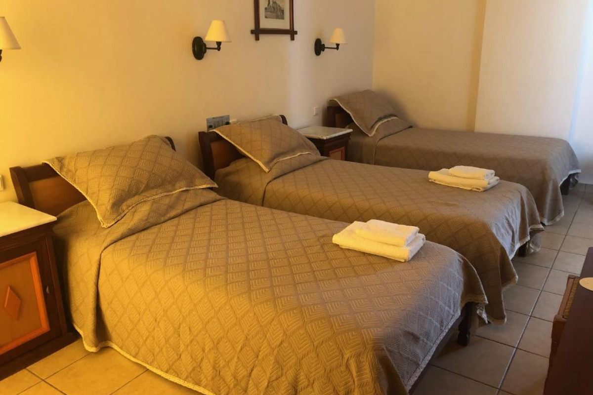 Karidis Hotel