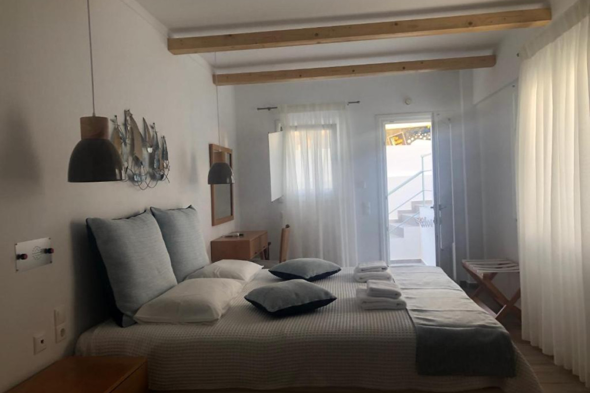 Karidis Hotel