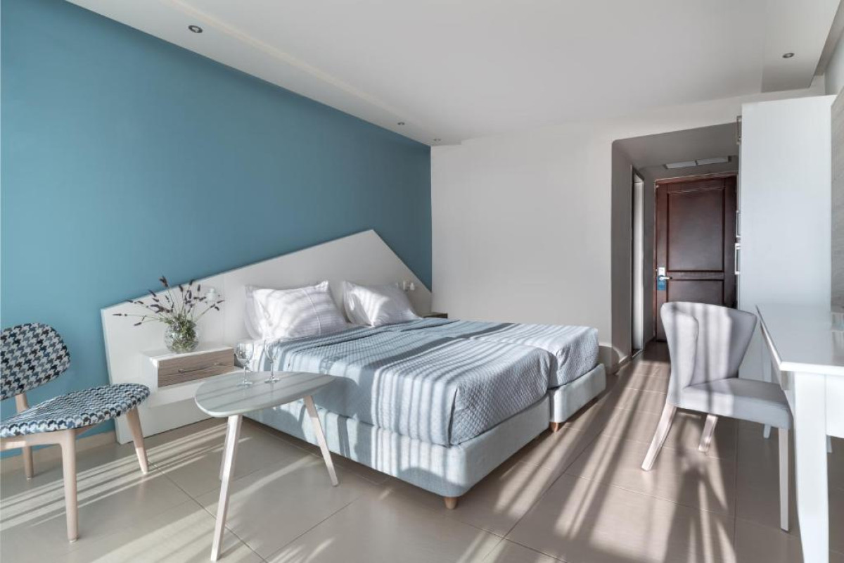 Kassandra Bay Resort, Suites & Spa