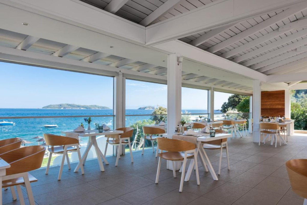 Kassandra Bay Resort, Suites & Spa