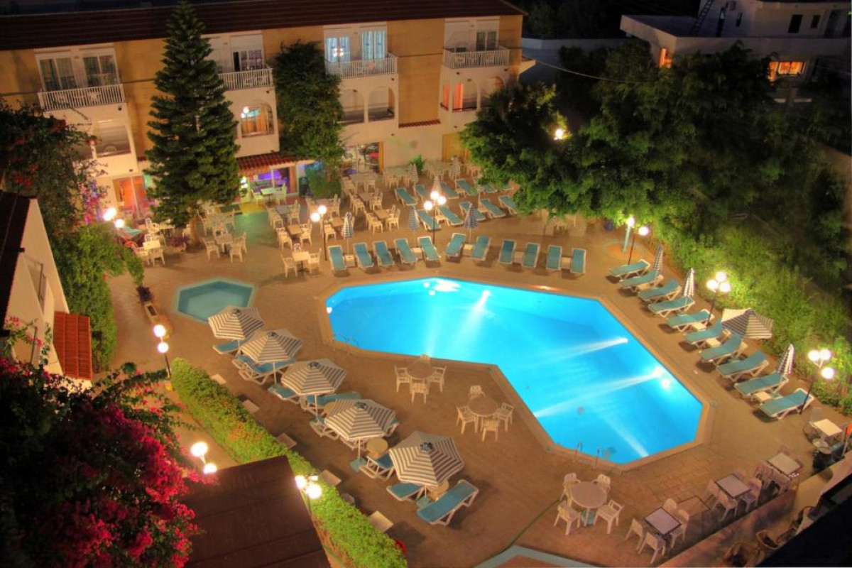 Kassandra Hotel