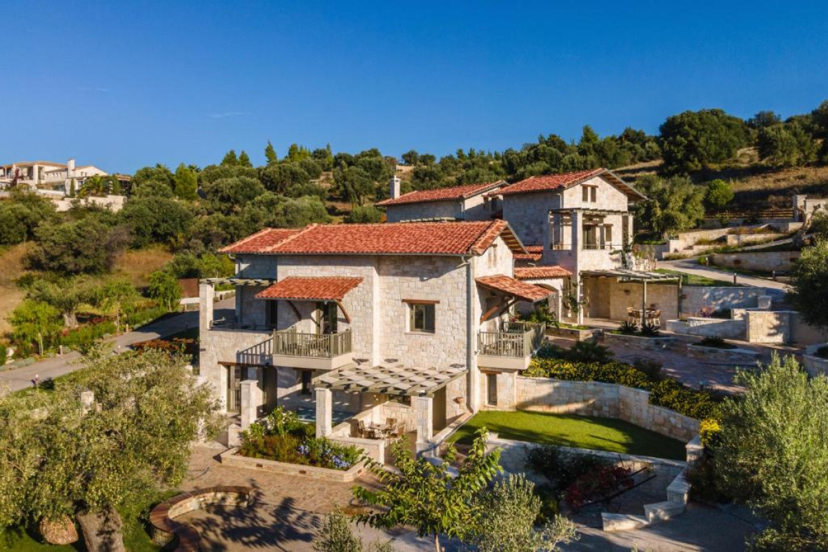 Kastri Elia Suites