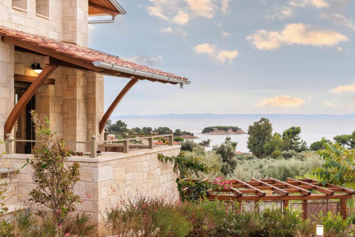 Kastri Elia Suites