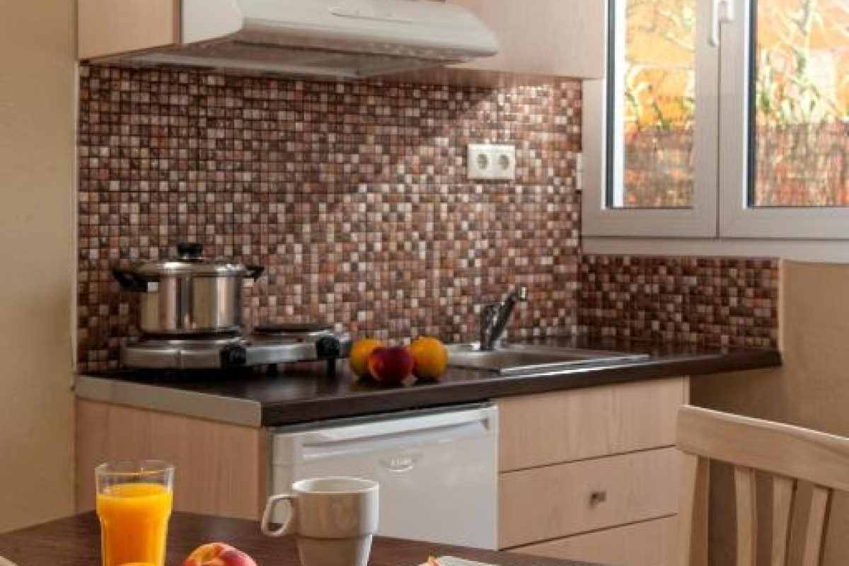 Kastro Beach Apartments