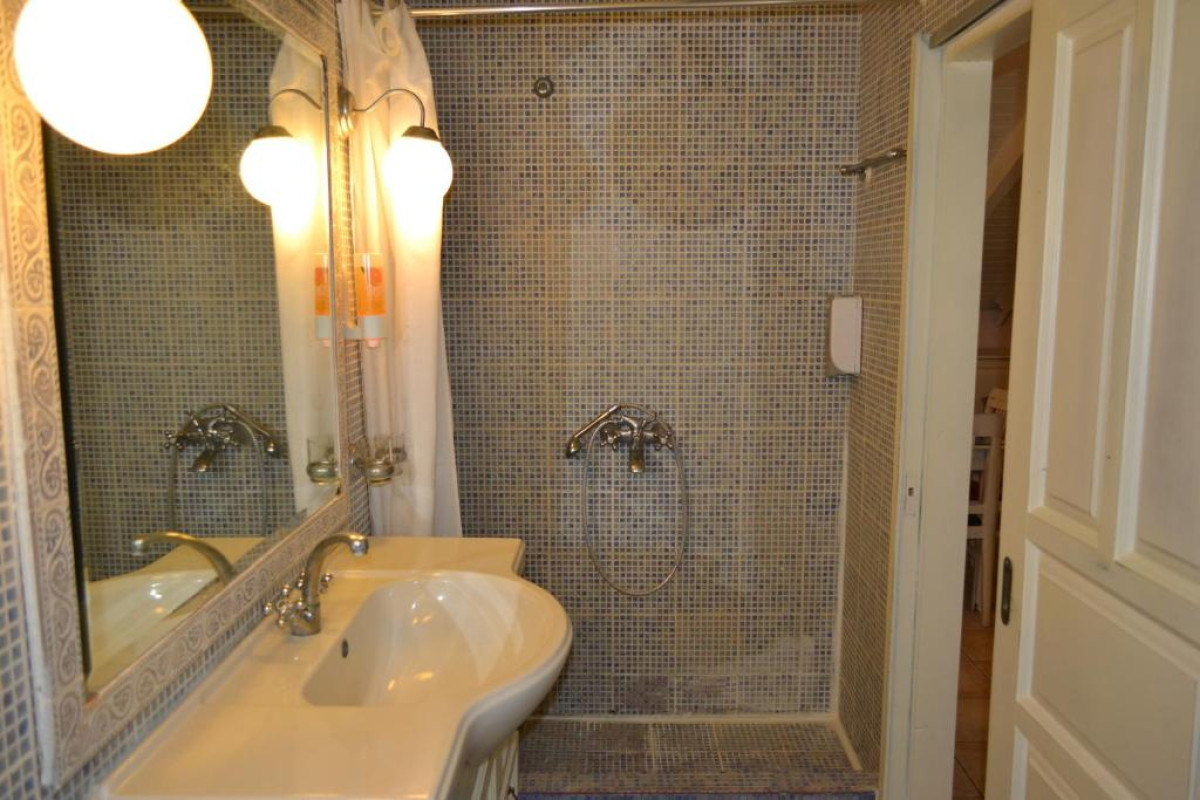 Kastro Maisonettes With Private Pool (F)
