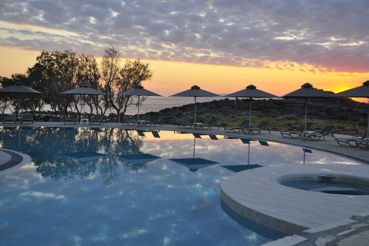 Kavos Hotel