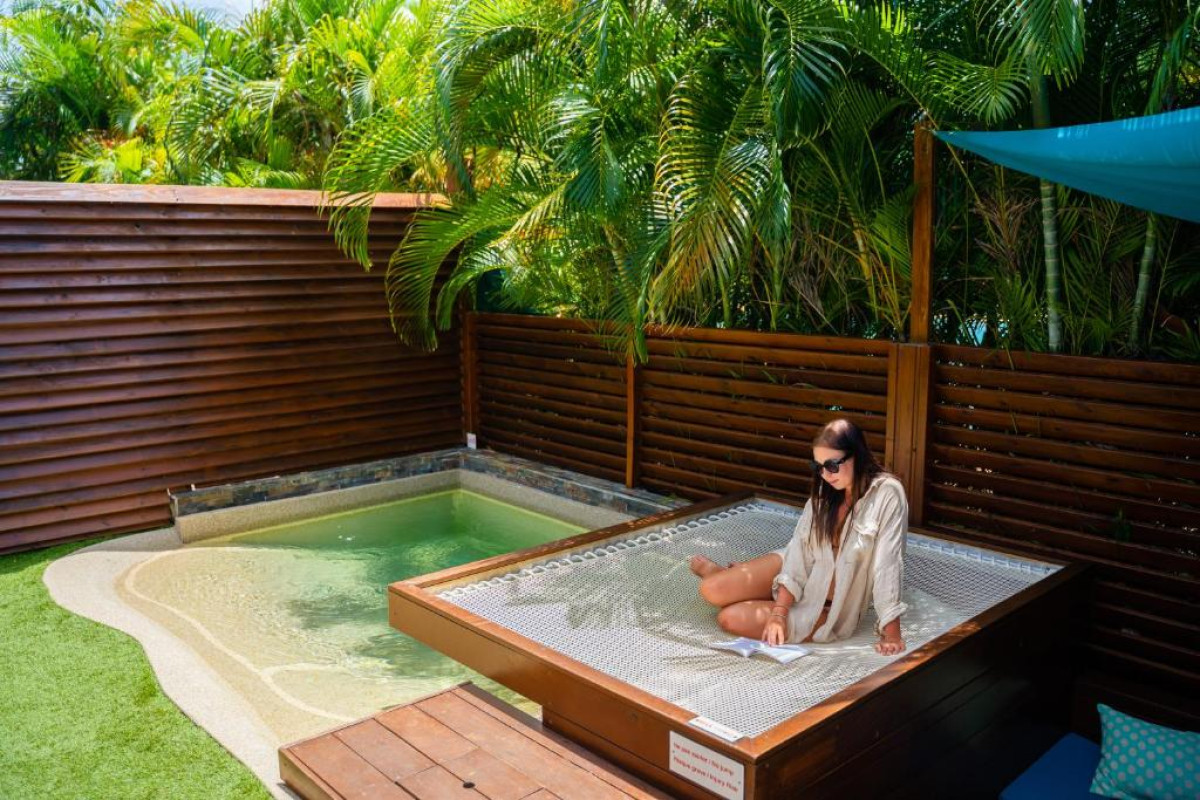 Kawan Bay Suites