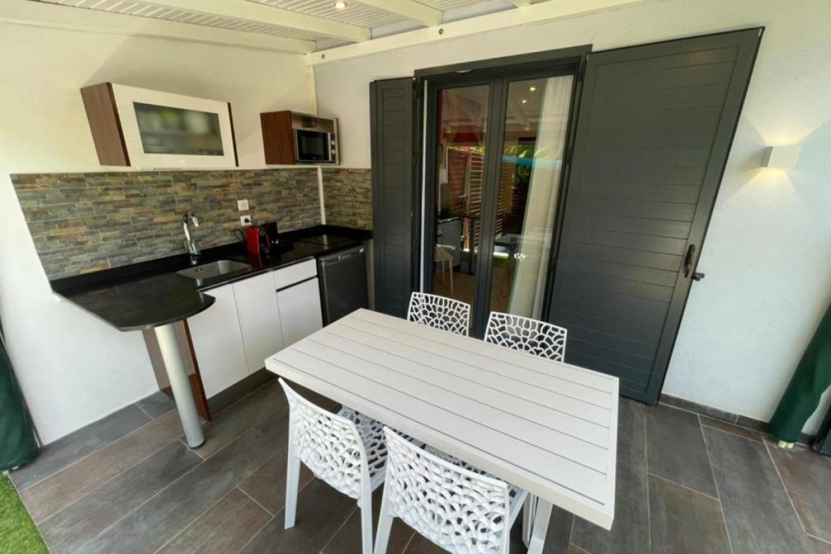 Kawan Bay Suites