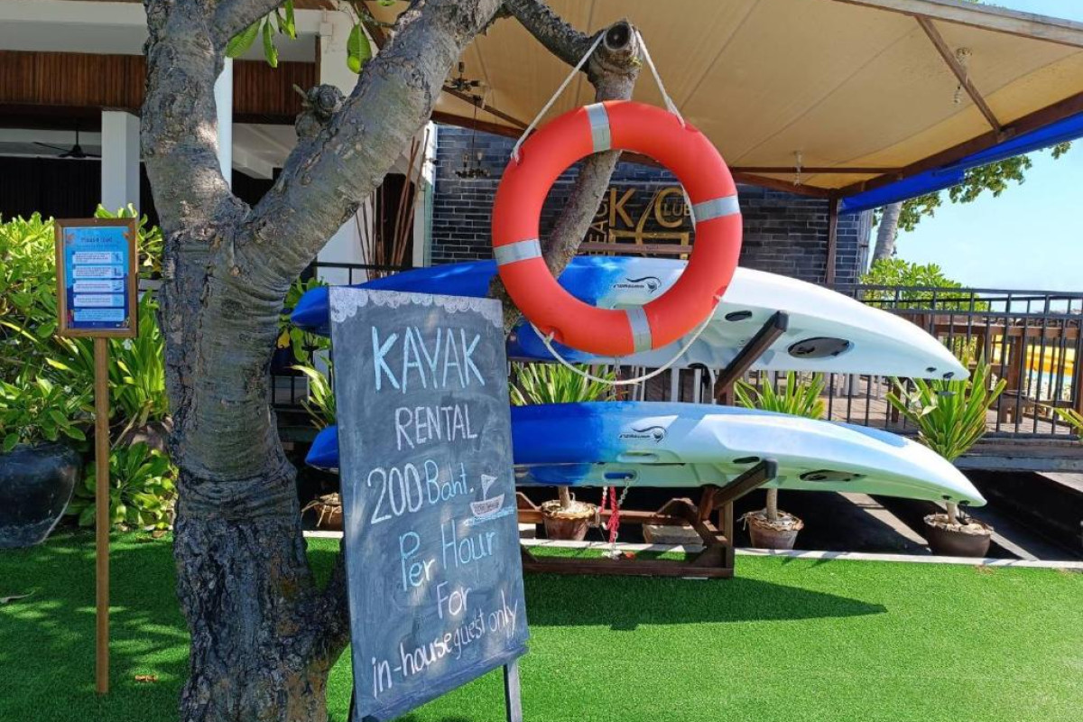 KC Beach Club & Pool Villas