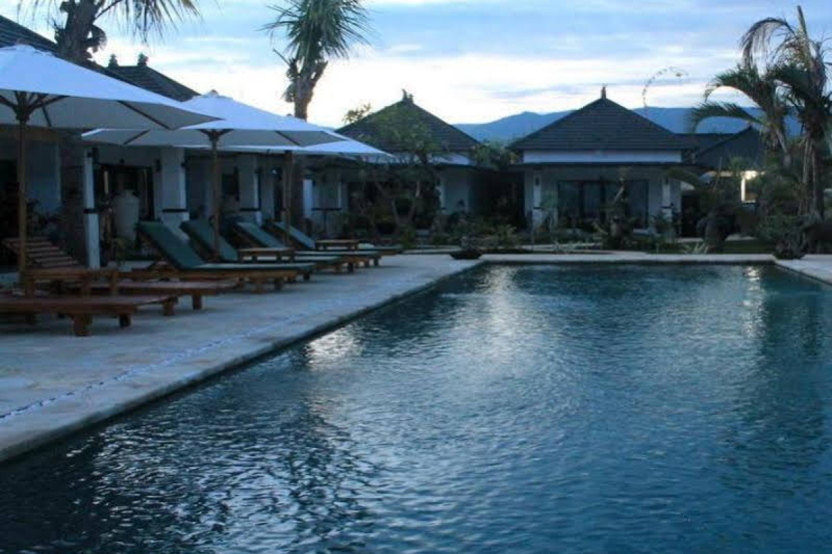 Kelapa Lovina Beach Villa