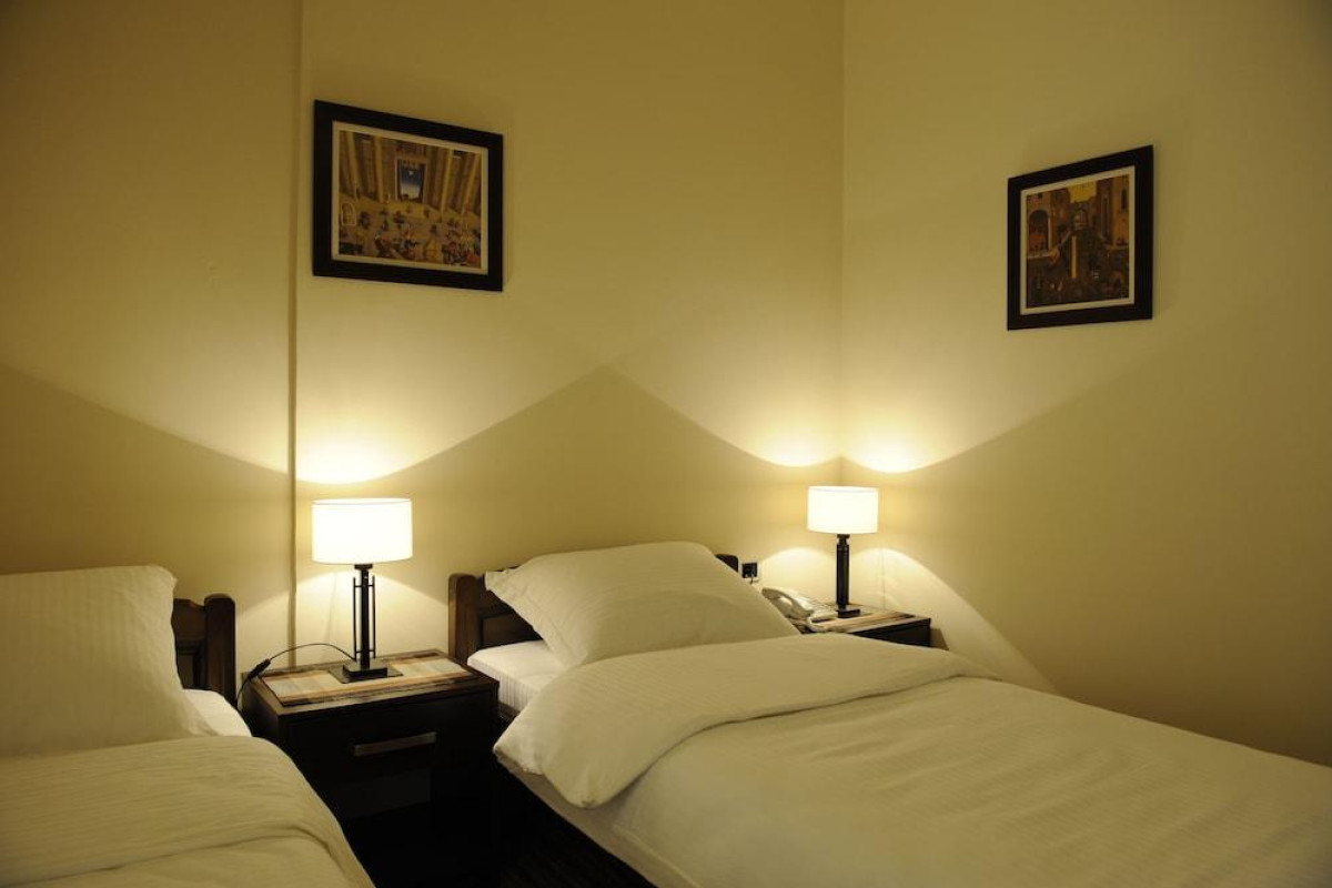 Keto Hotel