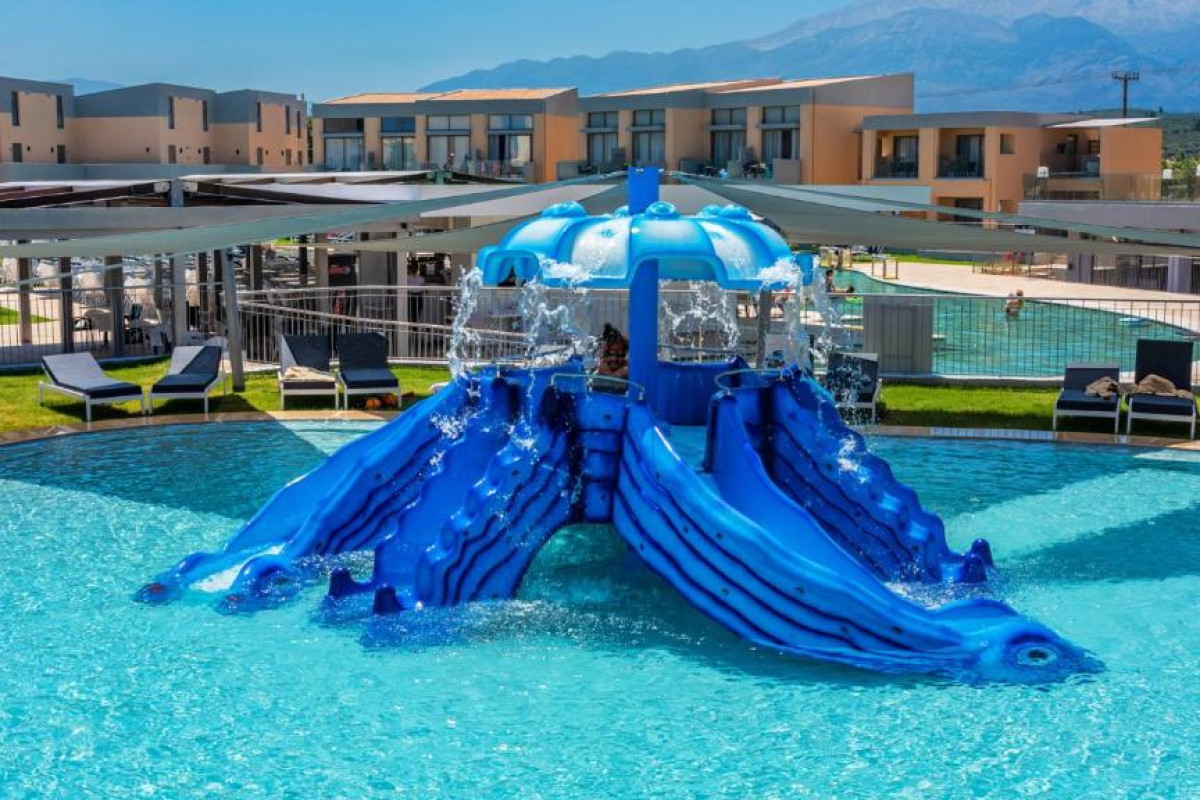 Kiani Beach Resort Family